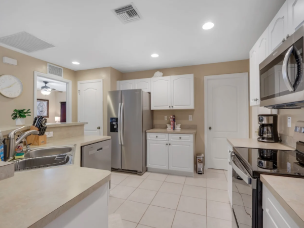 Waterfront Retreat in Northeast Cape Coral Three Bedroom with Private Pool